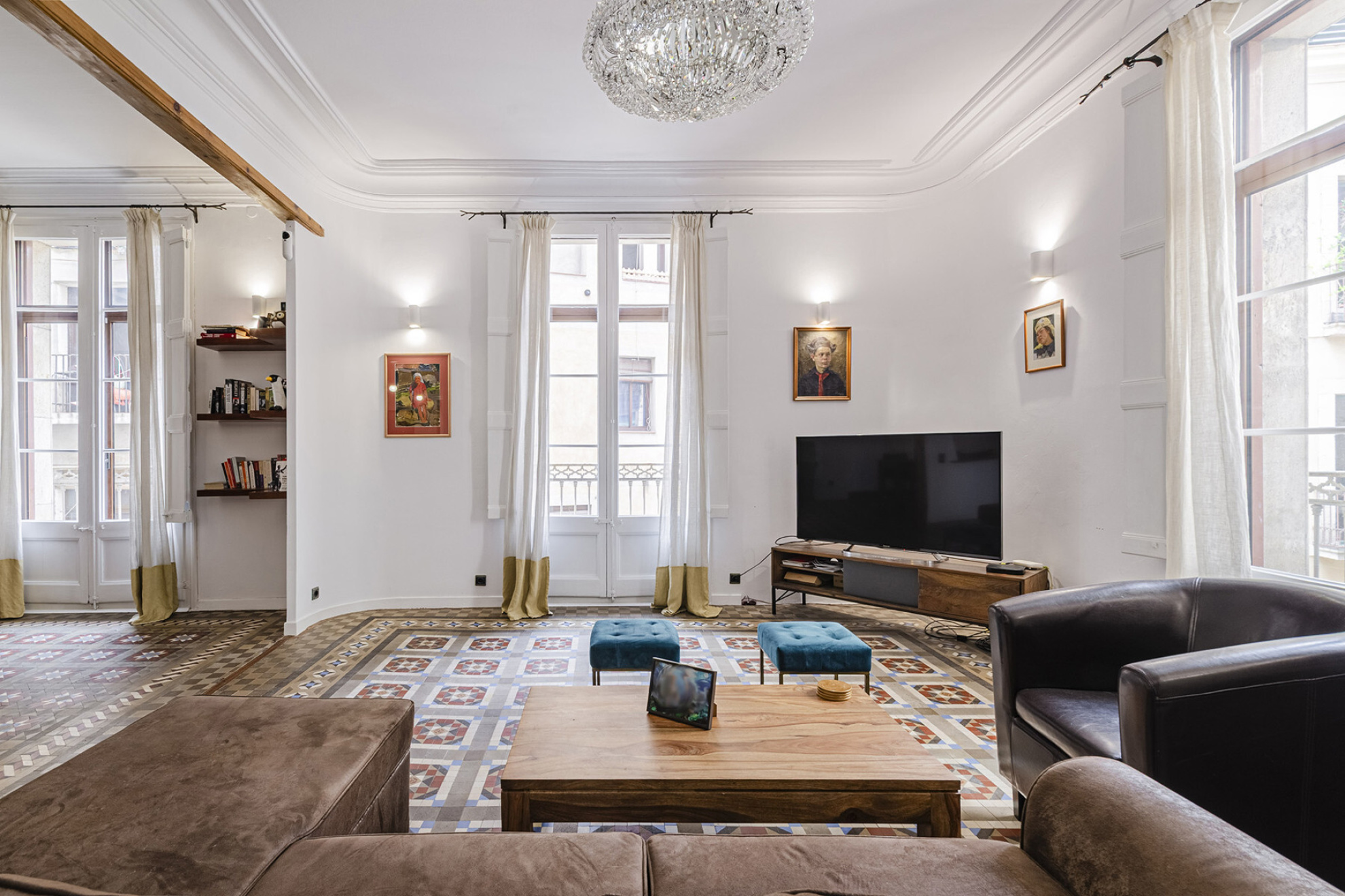  Large apartment with its own style in the oldest part of Barcelona - 物件實景
