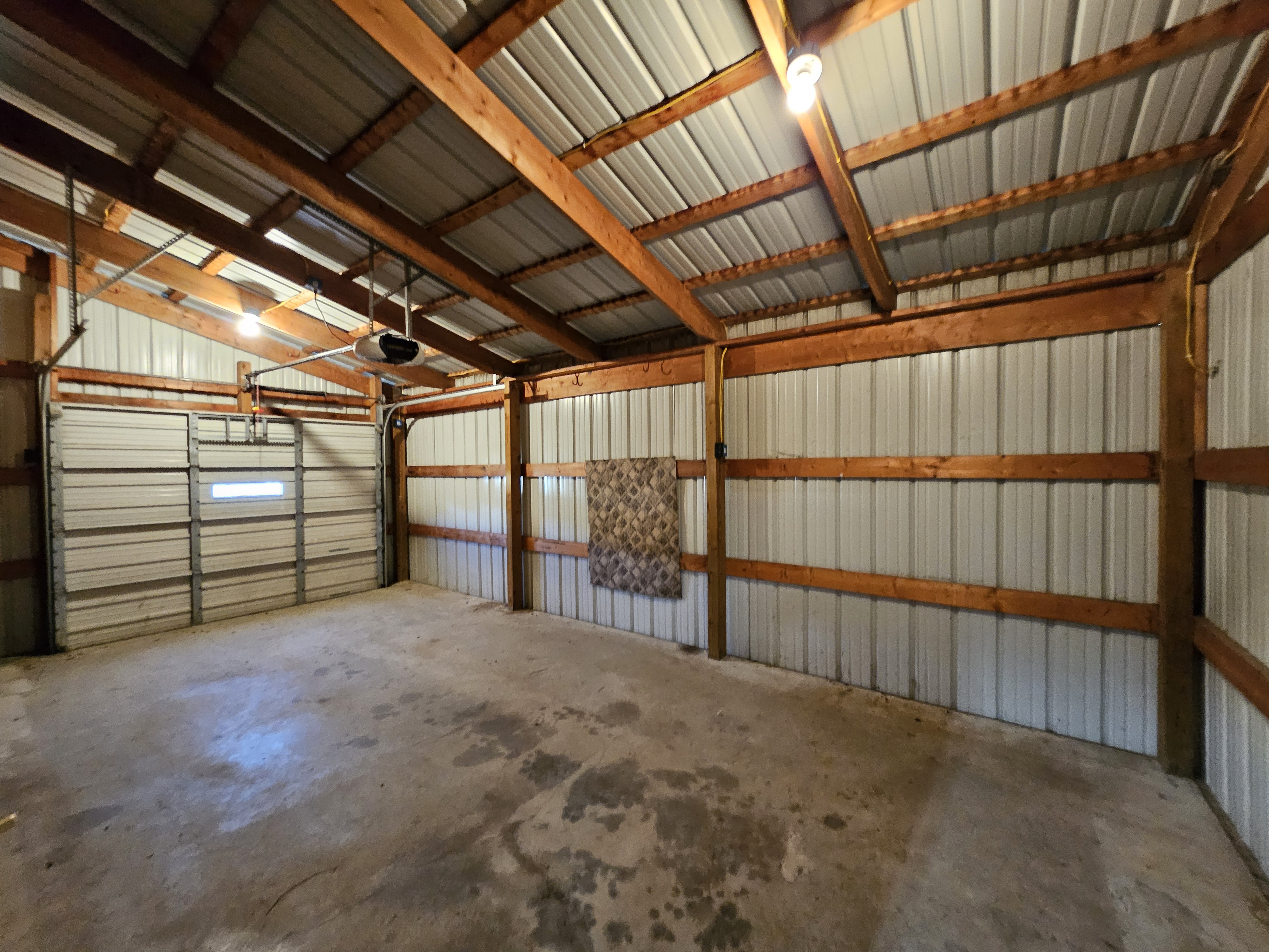 Aurora, Missouri, 65605, United States, 4 Bedrooms Bedrooms, ,2 BathroomsBathrooms,Residential,For Sale,1984470