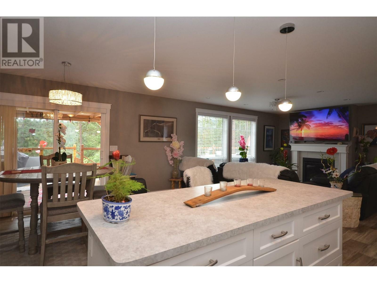 VERNON, British Columbia, V1H 1R8, CA, 2 Bedrooms Bedrooms, ,2 BathroomsBathrooms,Residential,For Sale,1837064