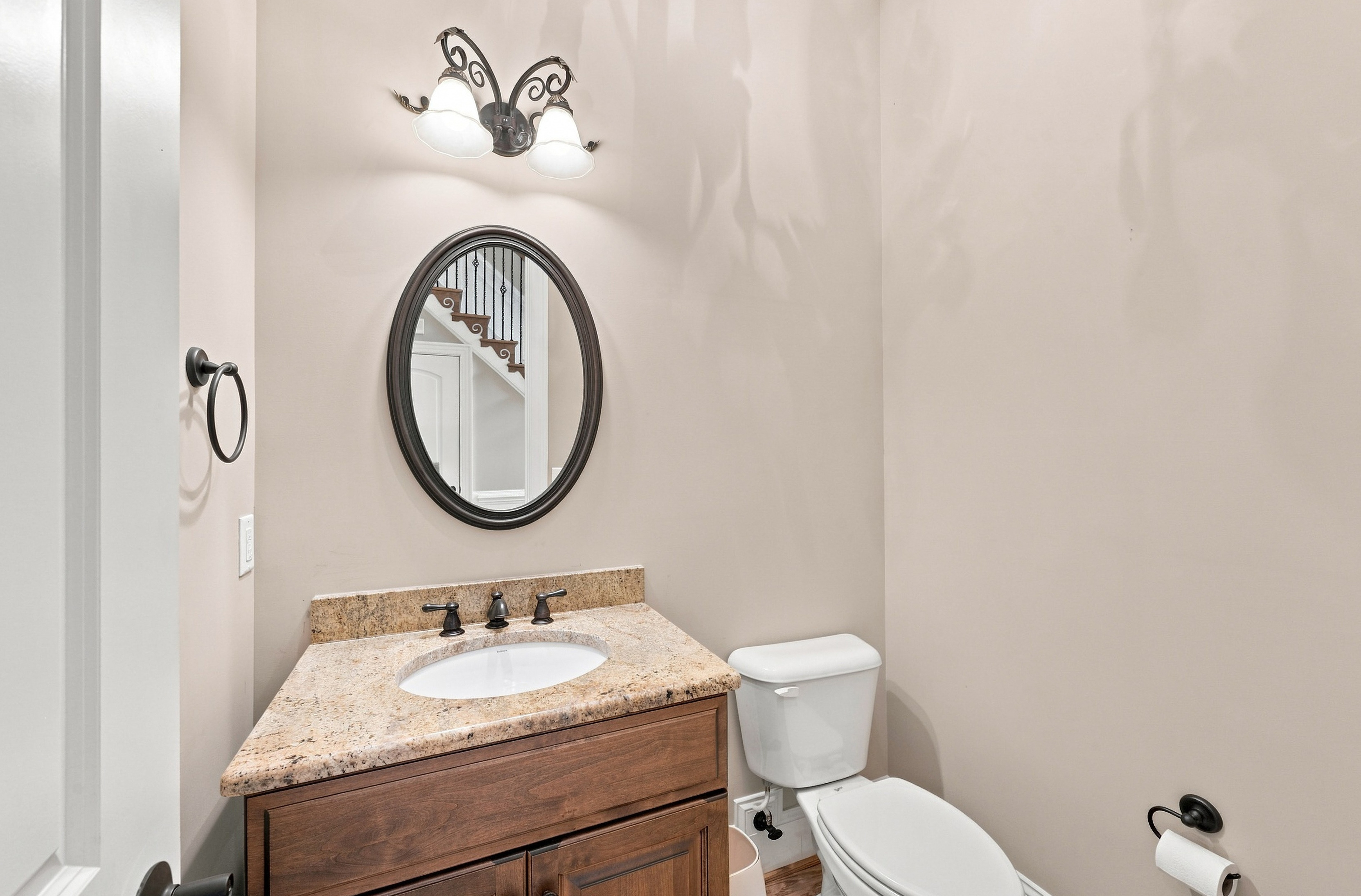  702 Cambridge Hall Loop, Apex, NC 27539 - 物件實景