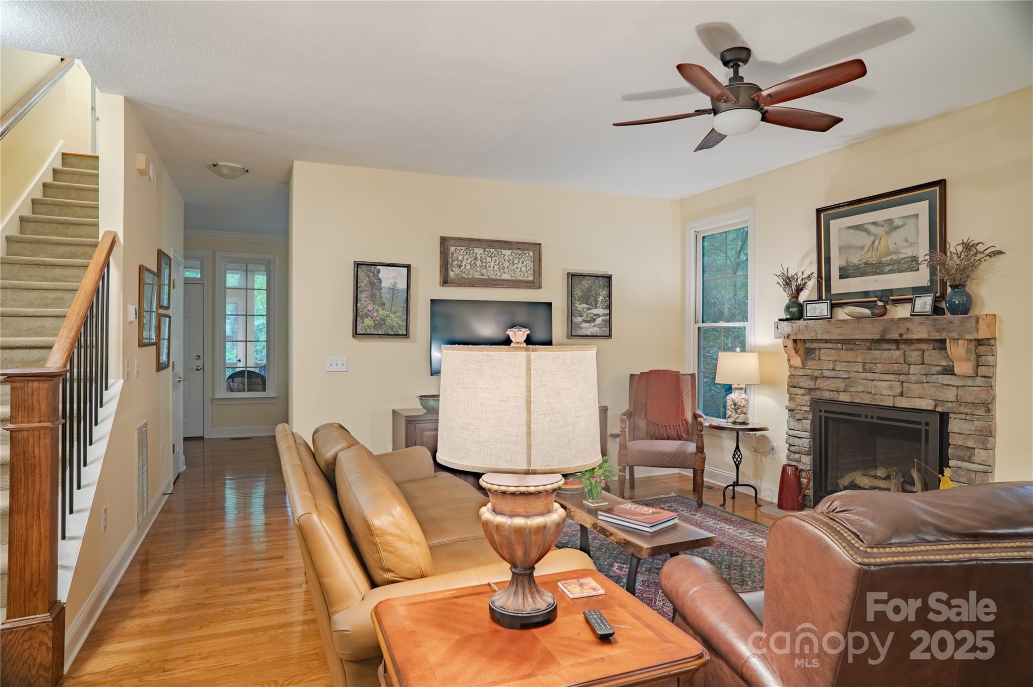 Flat Rock, North Carolina, 28731, United States, 4 Bedrooms Bedrooms, ,3 BathroomsBathrooms,Residential,For Sale,1804521