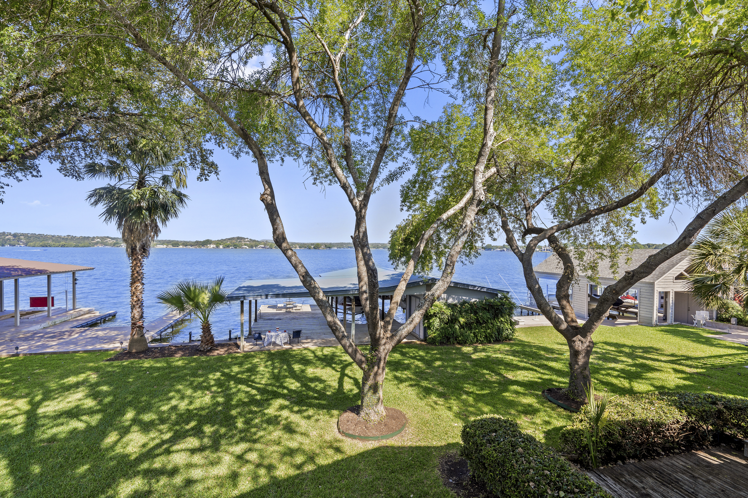  132 Web Isle // on Lake LBJ // Granite Shoals - 物件實景