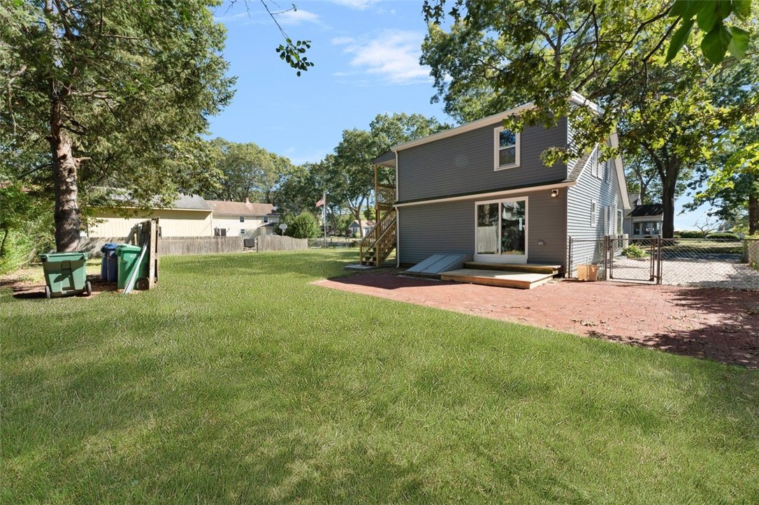 Warwick, Rhode Island, 02889, United States, 4 Bedrooms Bedrooms, ,2 BathroomsBathrooms,Residential,For Sale,1988287