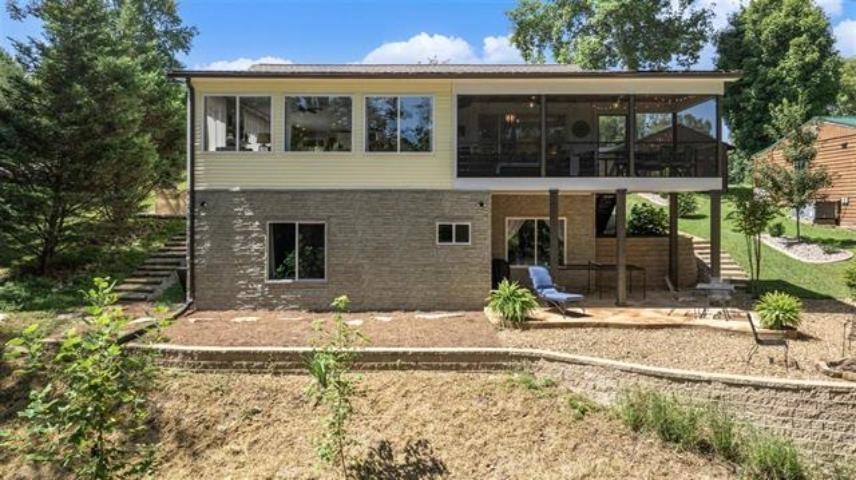 Fountain Run, Kentucky, 42133, United States, 4 Bedrooms Bedrooms, ,3 BathroomsBathrooms,Residential,For Sale,1827349