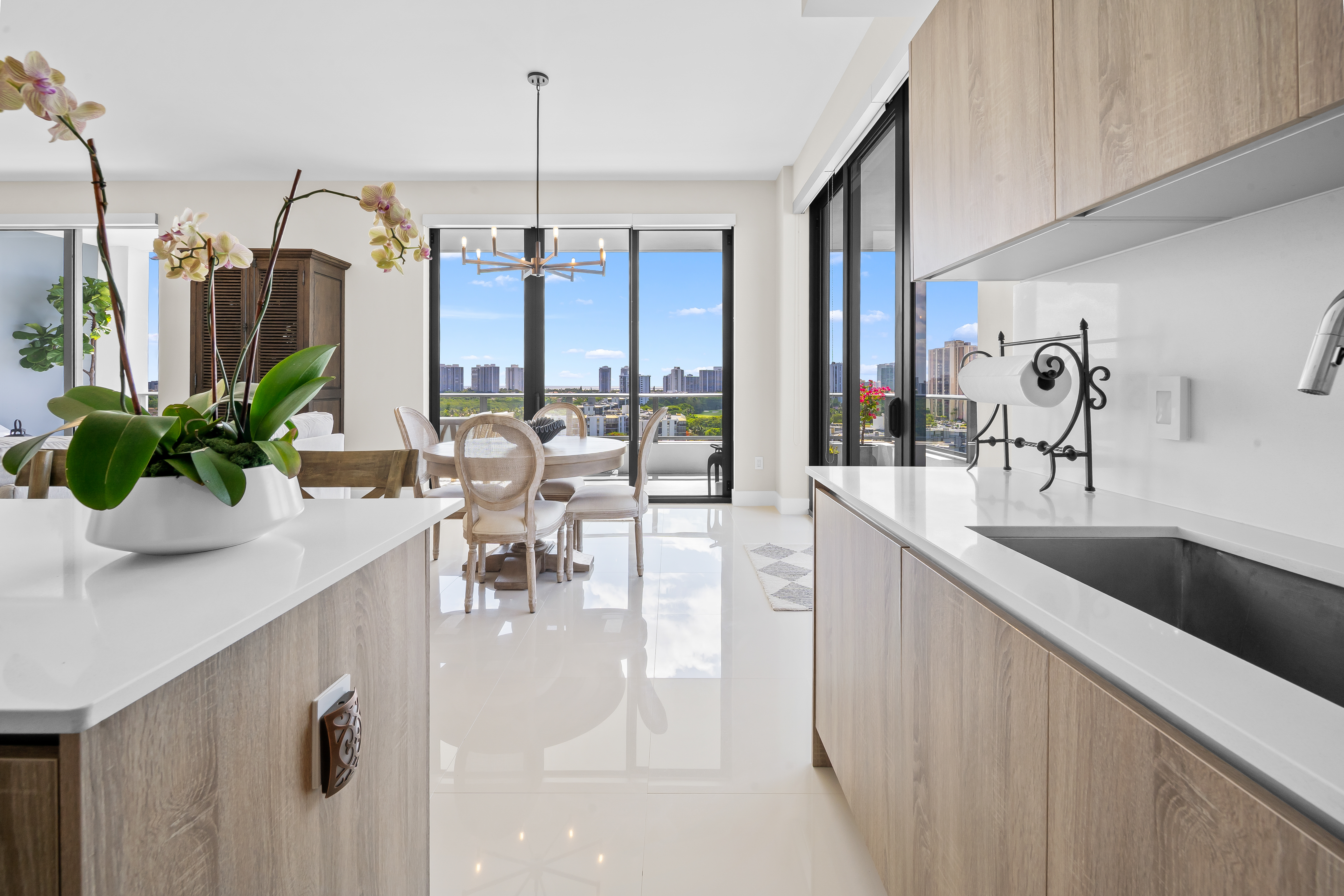  2960 NE 207th St, Aventura, FL, 33180 - 物件實景