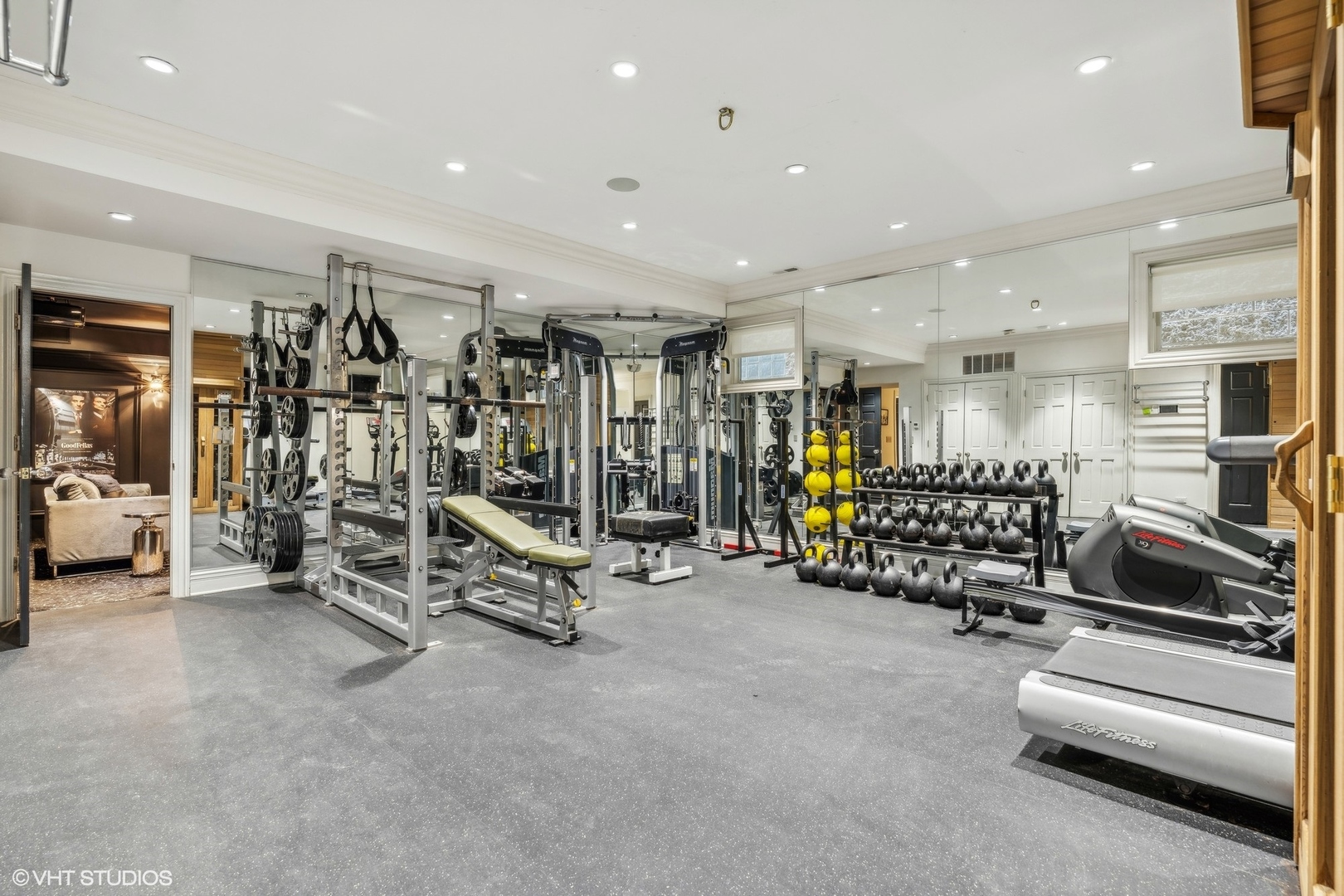 3830 N Wayne Avenue, Chicago, Illinois, 60613, United States, 6 Bedrooms Bedrooms, ,6 BathroomsBathrooms,Residential,For Sale,3830 N Wayne Avenue,1628817