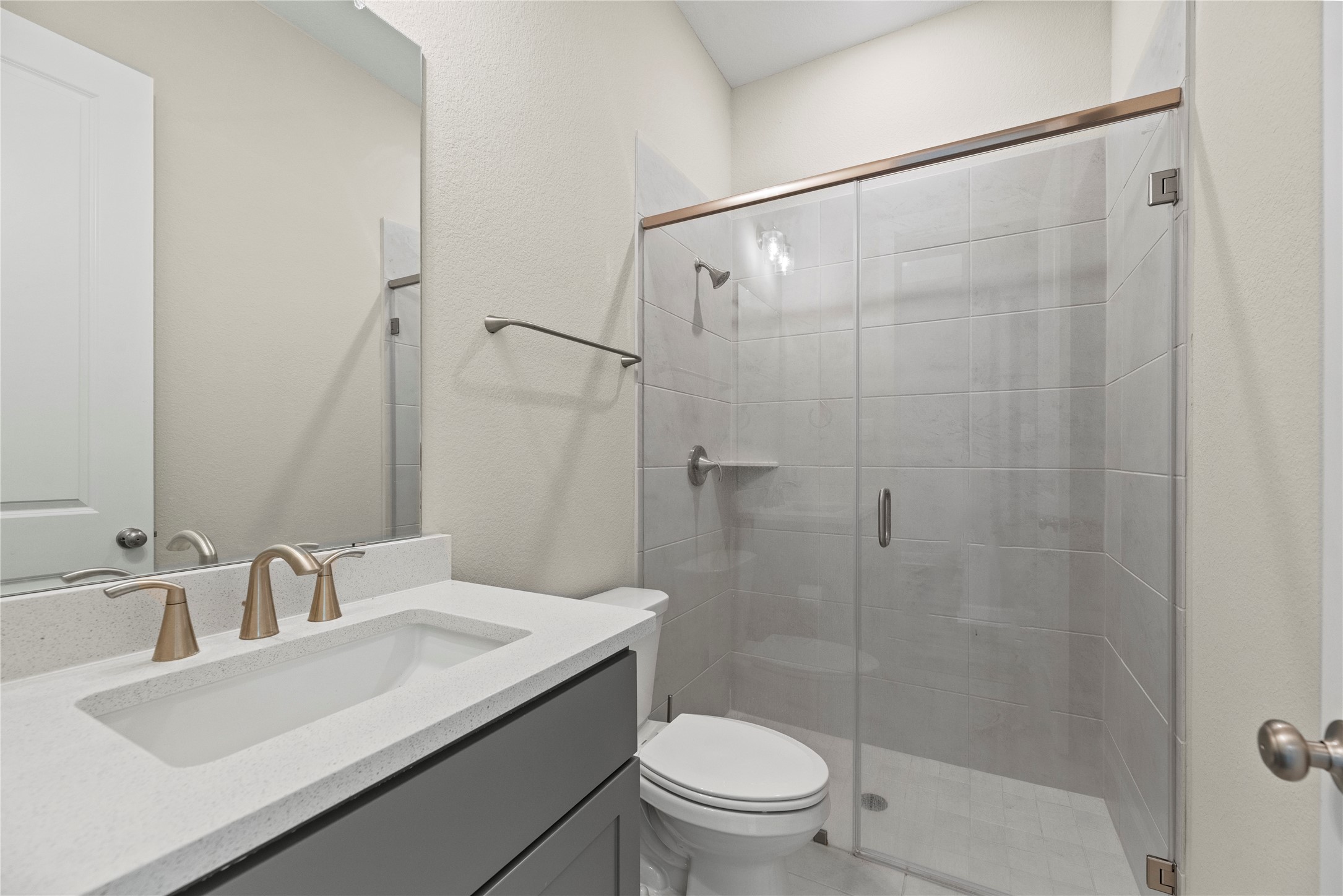 Katy, Texas, 77493, United States, 4 Bedrooms Bedrooms, ,3 BathroomsBathrooms,Residential,For Sale,1988106