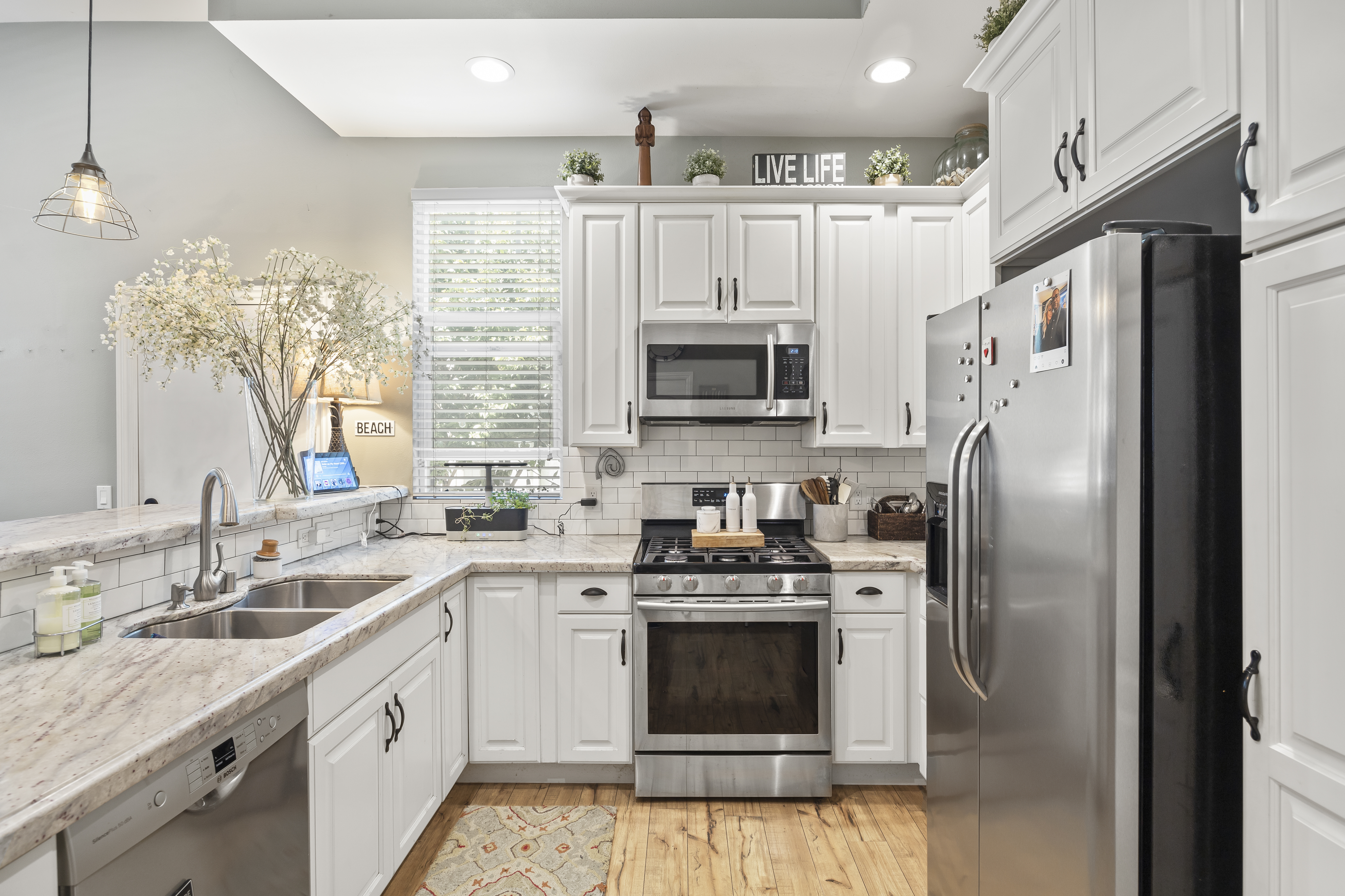  168 South Palm Street, Ventura, CA 93001 - 物件實景