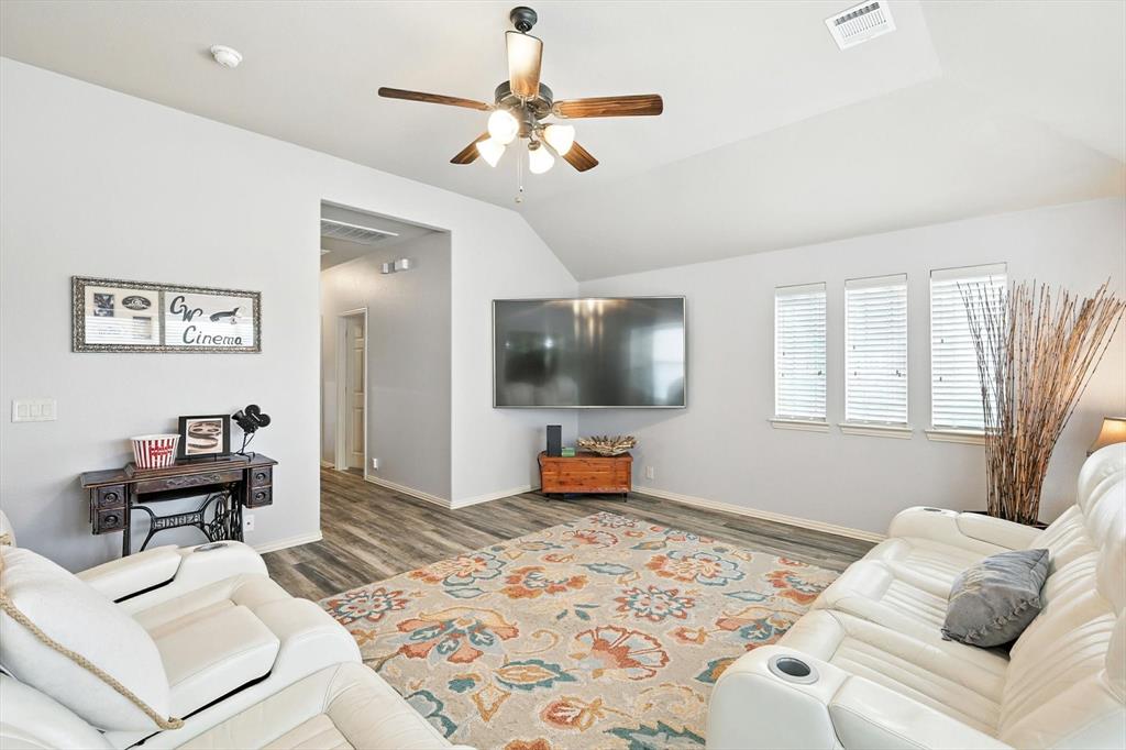 Grand Prairie, Texas, 75054, United States, 4 Bedrooms Bedrooms, ,4 BathroomsBathrooms,Residential,For Sale,1932411
