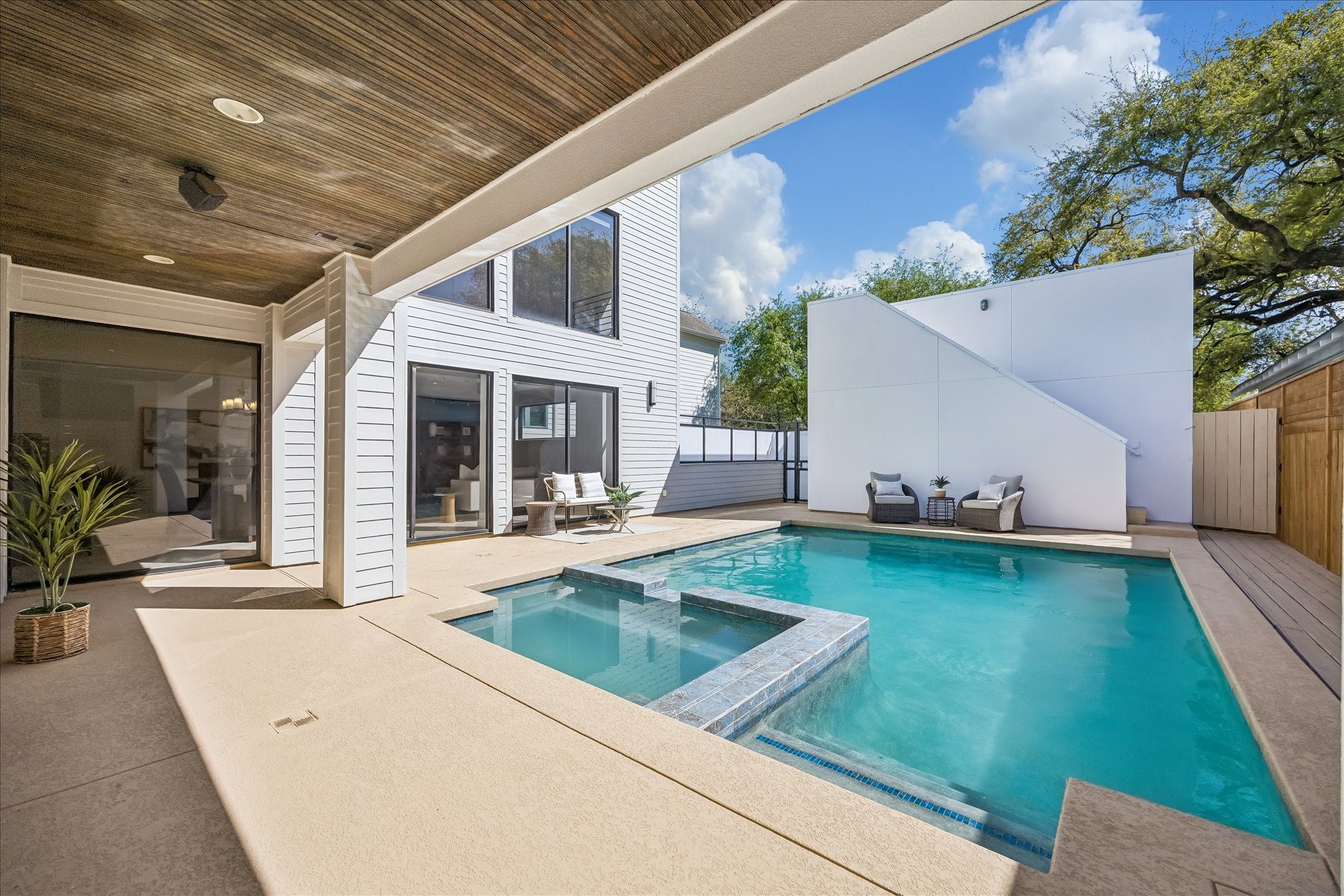  427 W 27th Street - 物件實景