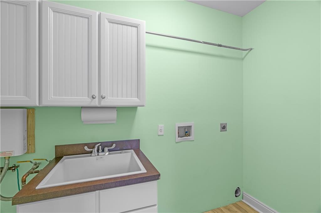 Fort Pierce, Florida, 34949, United States, 3 Bedrooms Bedrooms, ,3 BathroomsBathrooms,Residential,For Sale,1846883