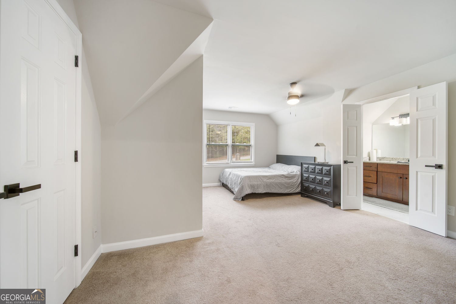 Atlanta, Georgia, 30350, United States, 8 Bedrooms Bedrooms, ,6 BathroomsBathrooms,Residential,For Sale,1992514