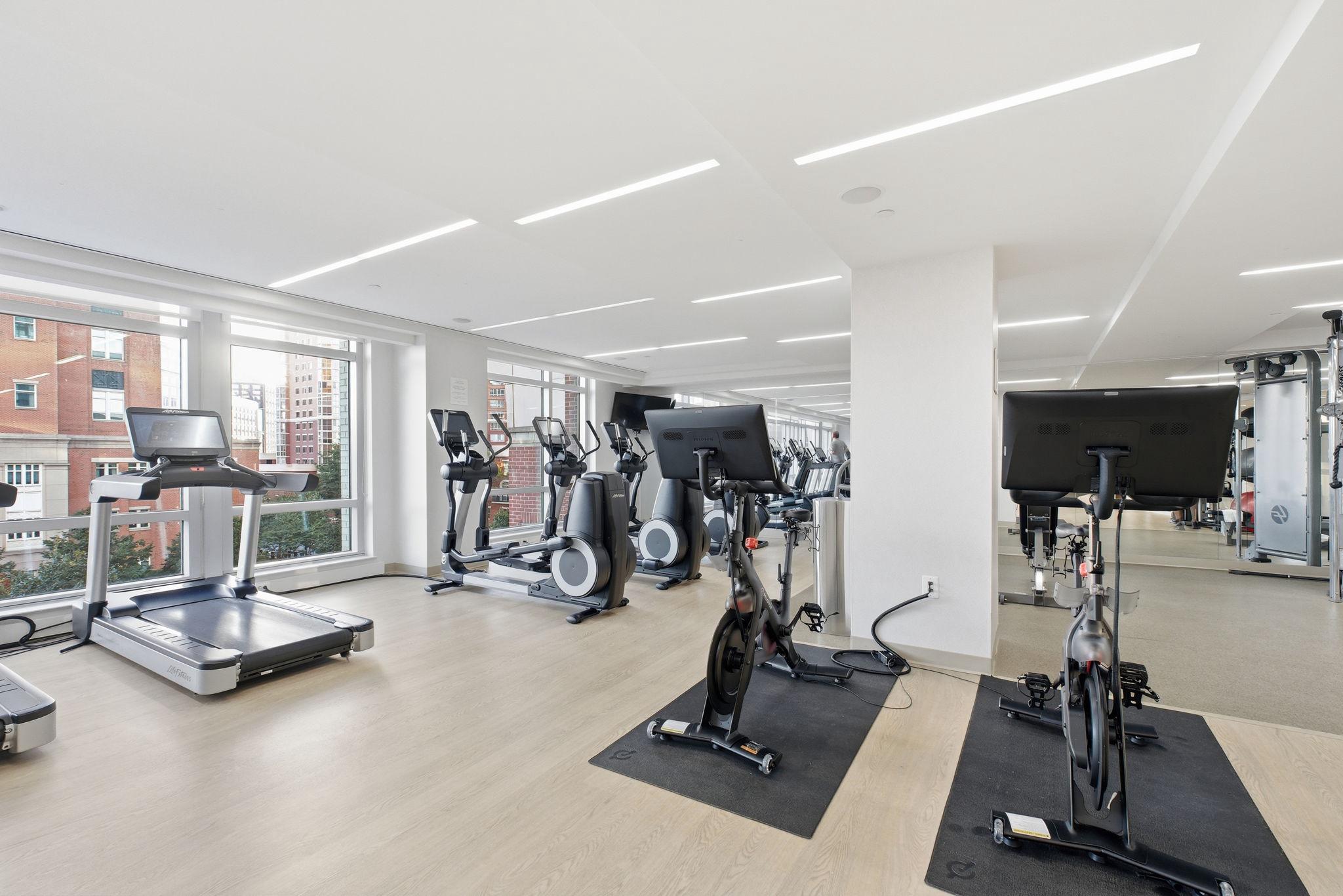  2050 Jamieson Avenue, Alexandria, VA, 22314 - 物件實景