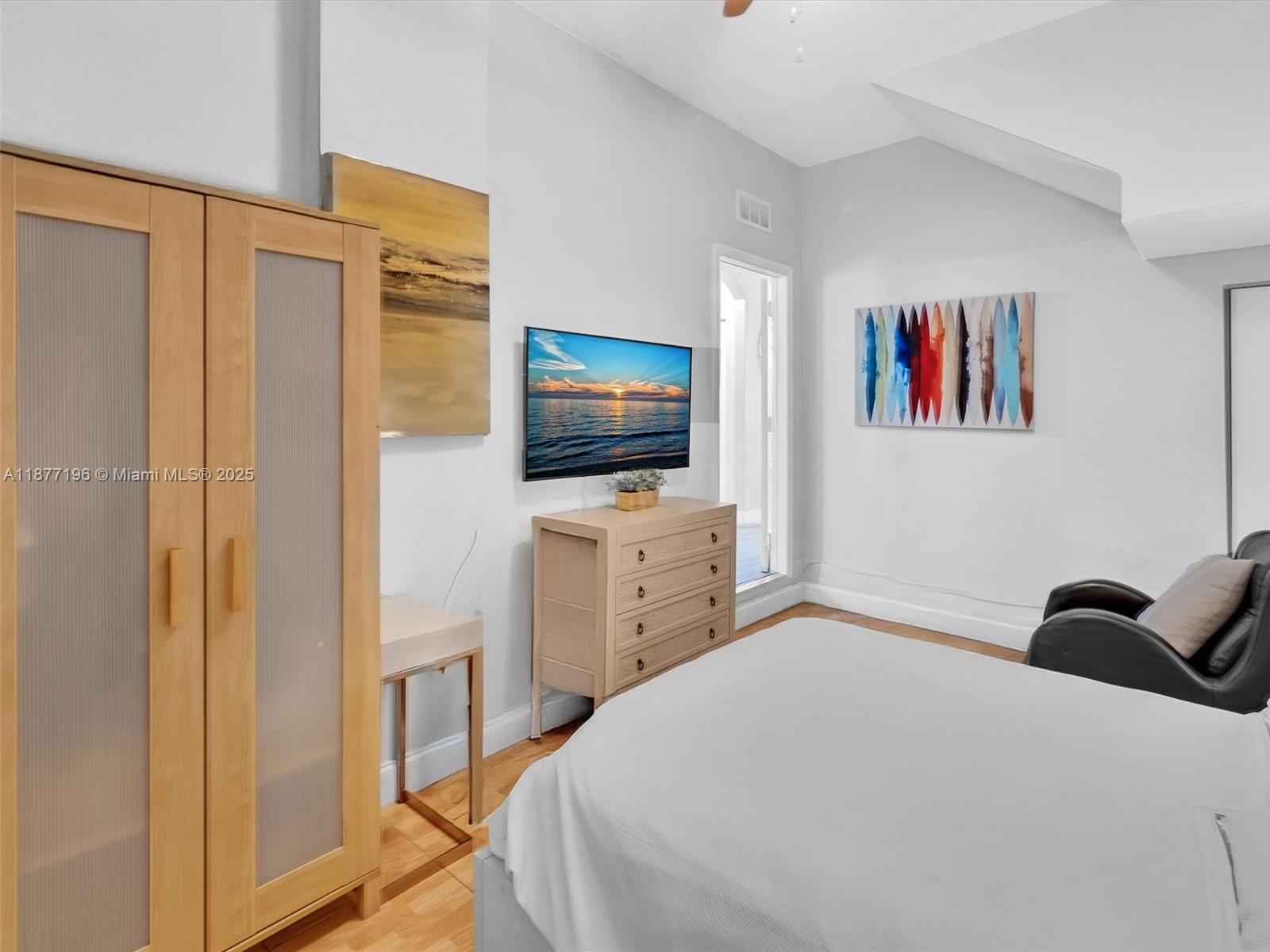 Miami, Florida, 33186, United States, 3 Bedrooms Bedrooms, ,3 BathroomsBathrooms,Residential,For Sale,1949094