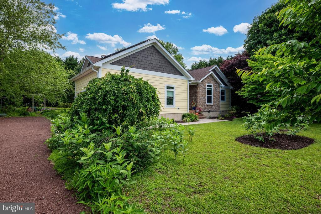 Rehoboth Beach, Delaware, 19971, United States, 3 Bedrooms Bedrooms, ,2 BathroomsBathrooms,Residential,For Sale,1821364