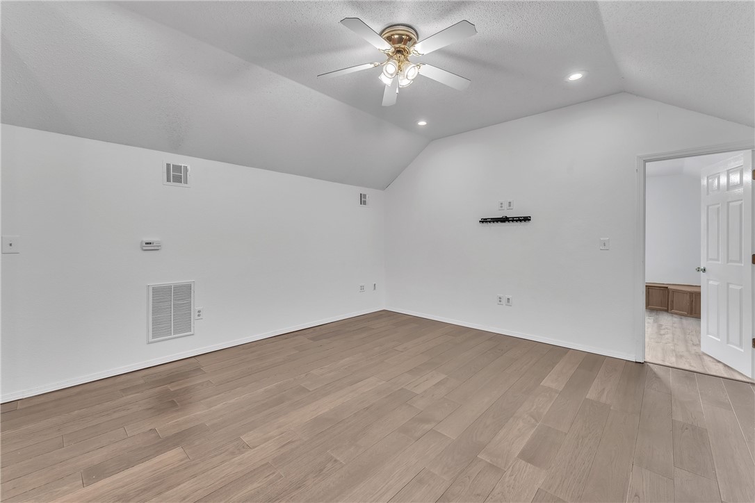Bentonville, Arkansas, 72713, United States, 5 Bedrooms Bedrooms, ,3 BathroomsBathrooms,Residential,For Sale,1882390