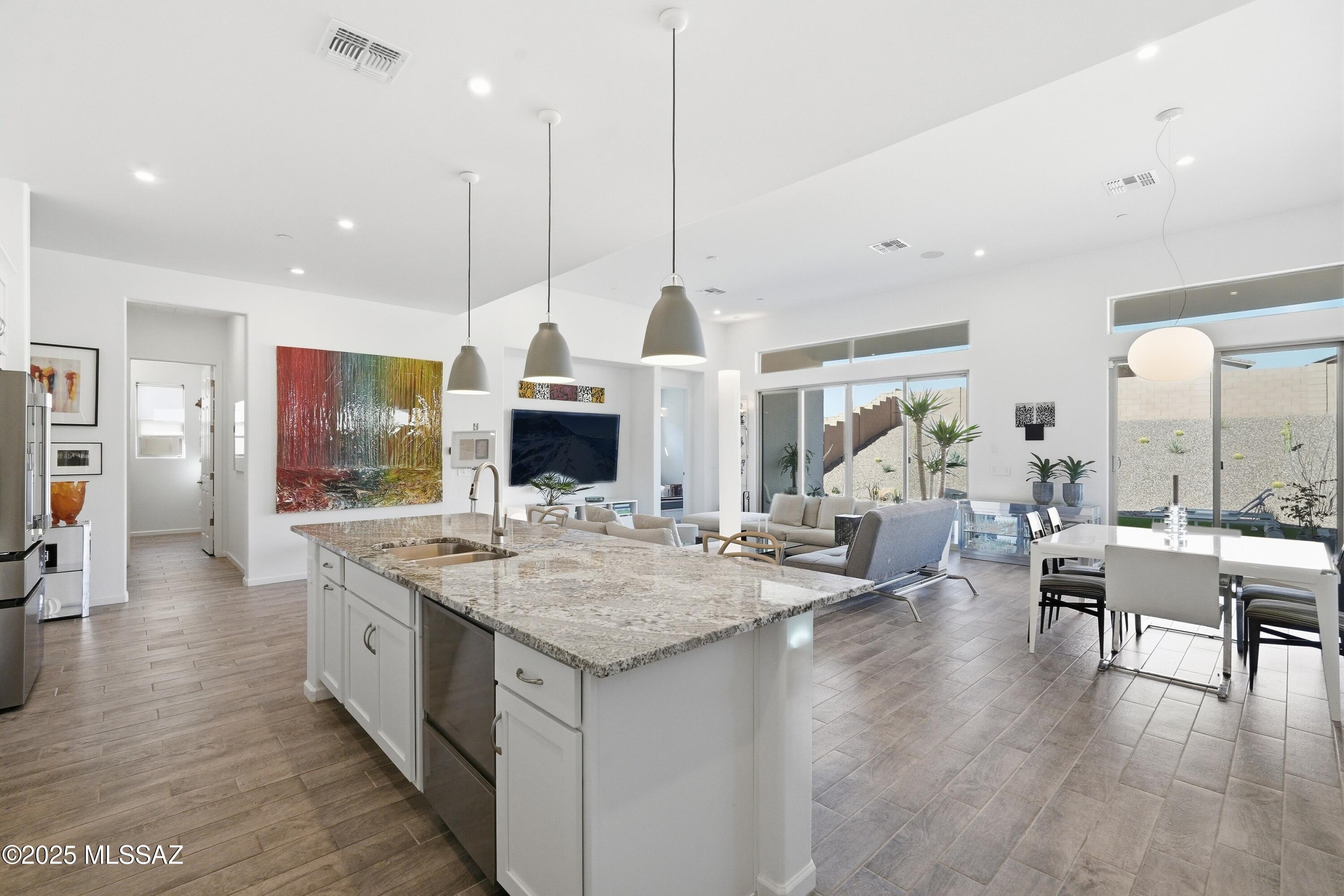 Marana, Arizona, 85658, United States, 3 Bedrooms Bedrooms, ,3 BathroomsBathrooms,Residential,For Sale,1995763