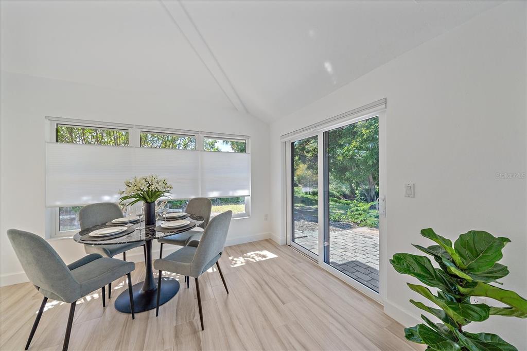 Sarasota, Florida, 34231, United States, 3 Bedrooms Bedrooms, ,2 BathroomsBathrooms,Residential,For Sale,1987968