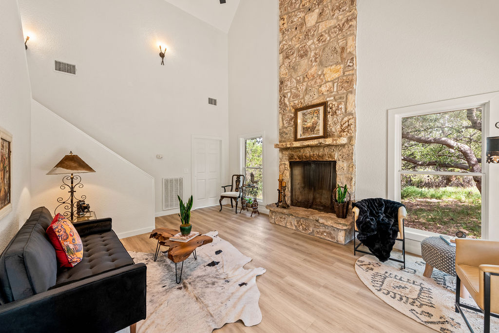 Wimberley, Texas, 78676, United States, 2 Bedrooms Bedrooms, ,2 BathroomsBathrooms,Residential,For Sale,1942649