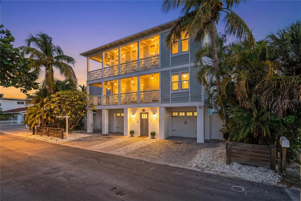 Treasure Island, Florida, 33706, United States, 3 Bedrooms Bedrooms, ,4 BathroomsBathrooms,Residential,For Sale,2003283