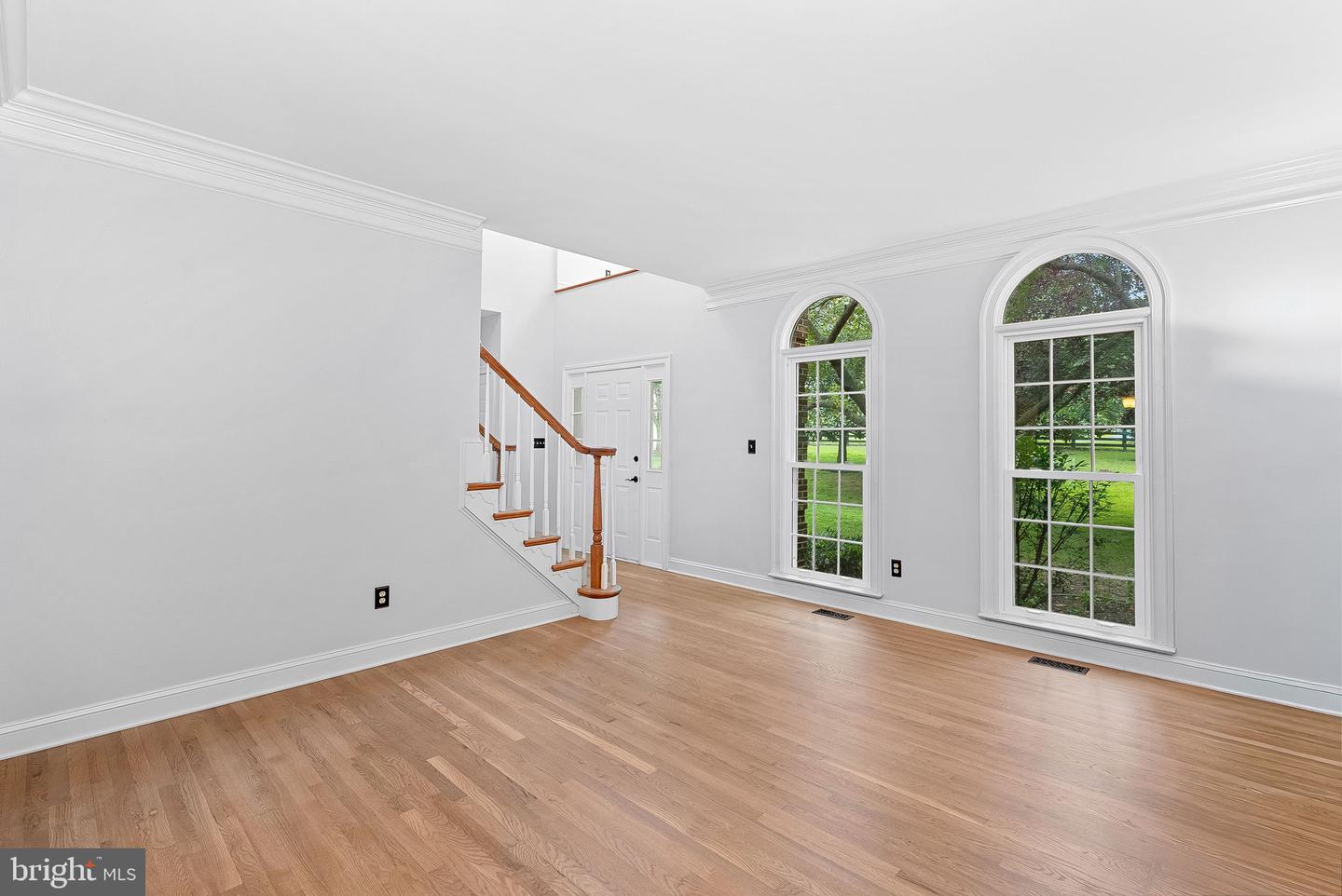 Waterford, Virginia, 20197, United States, 5 Bedrooms Bedrooms, ,4 BathroomsBathrooms,Residential,For Sale,1940957