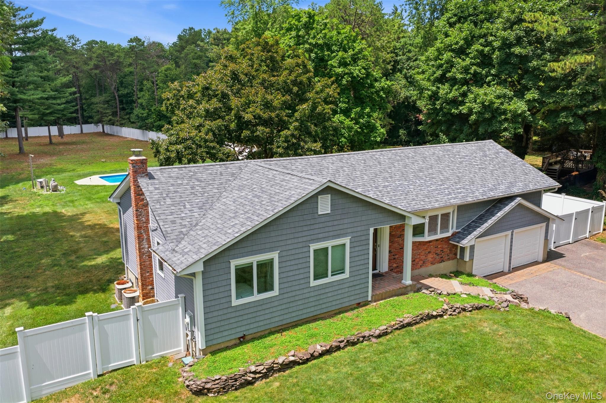  18 Millet Street, Dix Hills, NY, 11746 - 物件實景