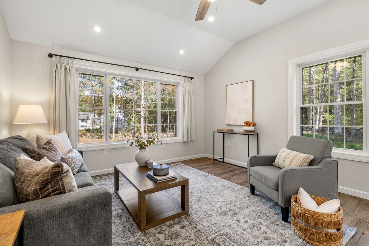 Mont Vernon, New Hampshire, 03057, United States, 3 Bedrooms Bedrooms, ,1 BathroomBathrooms,Residential,For Sale,1998369