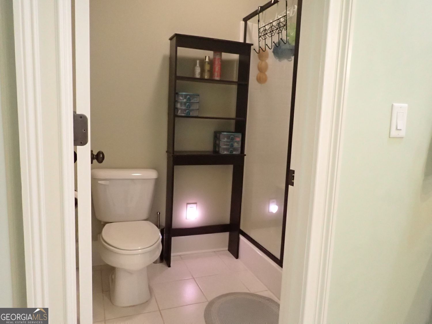 Barnesville, Georgia, 30204, United States, 2 Bedrooms Bedrooms, ,3 BathroomsBathrooms,Residential,For Sale,1910372