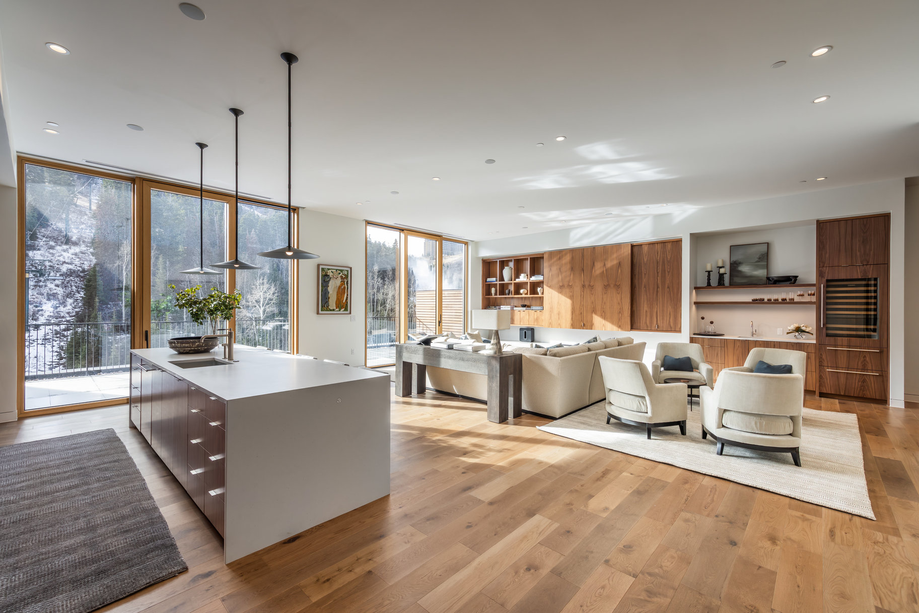  Furnished 5-bedroom Penthouse at Founder