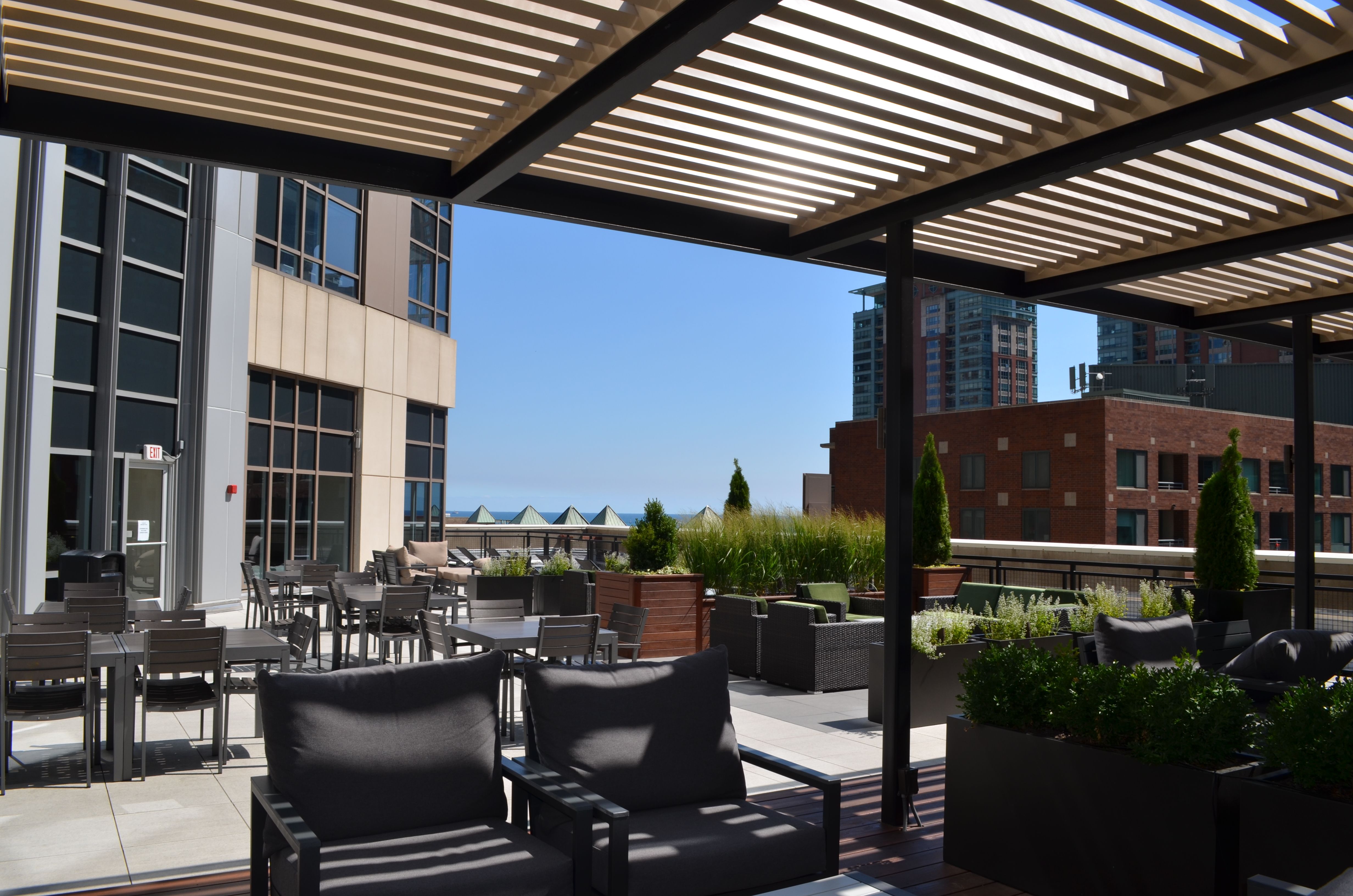  Great Large Studio with Northeast Views of Lake Michigan and Bennett Park - 物件實景