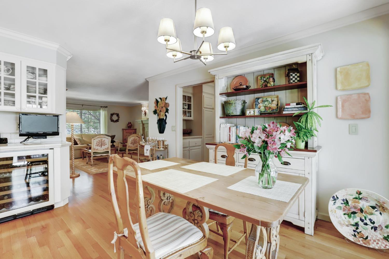 Grass Valley, California, 95949, United States, 3 Bedrooms Bedrooms, ,3 BathroomsBathrooms,Residential,For Sale,1825193