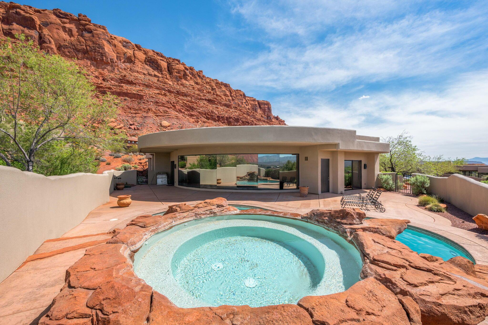 St George, Utah, 84770, United States, 4 Bedrooms Bedrooms, ,5 BathroomsBathrooms,Residential,For Sale,1976696