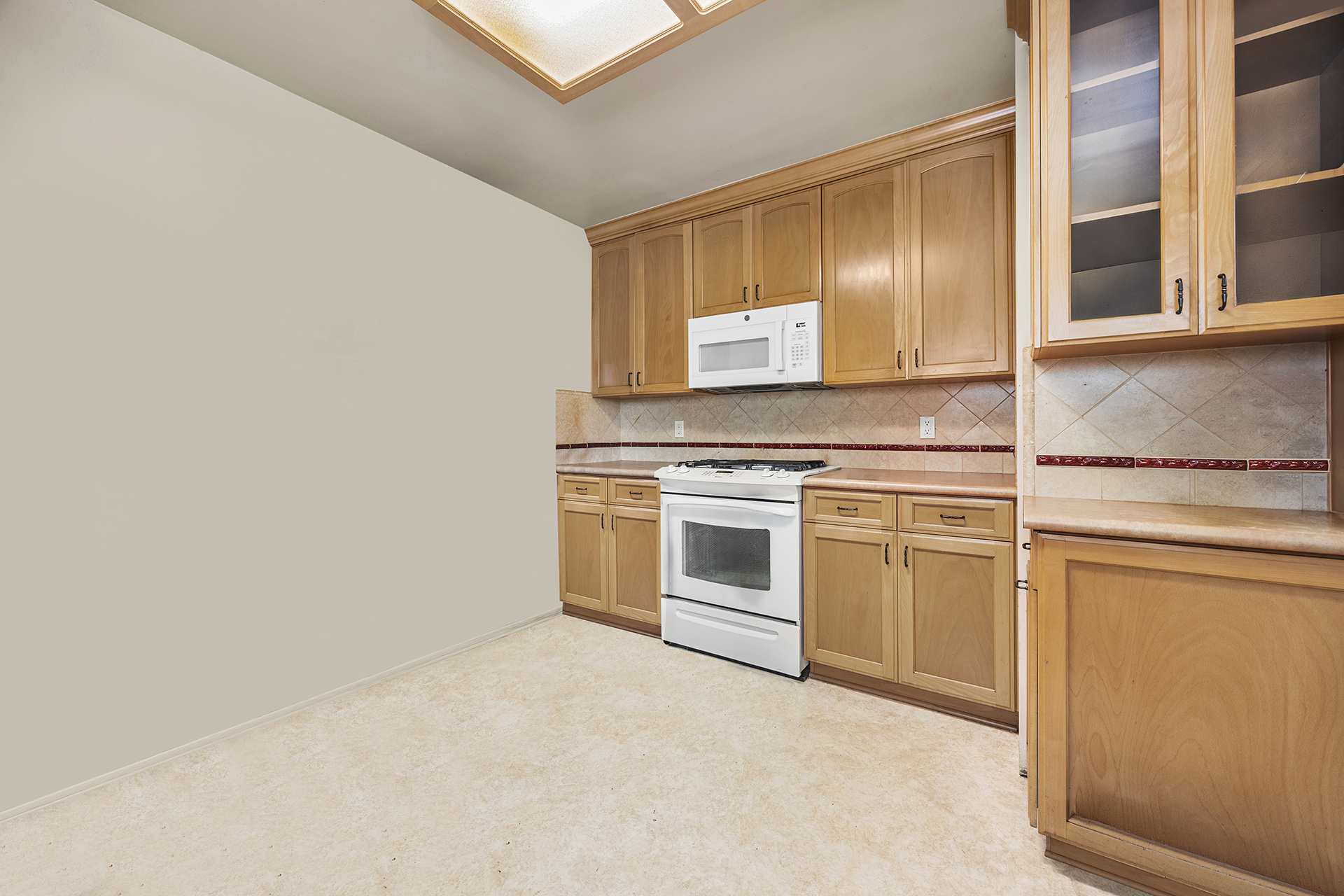 Fullerton, California, 92833, United States, 4 Bedrooms Bedrooms, ,2 BathroomsBathrooms,Residential,For Sale,2049395