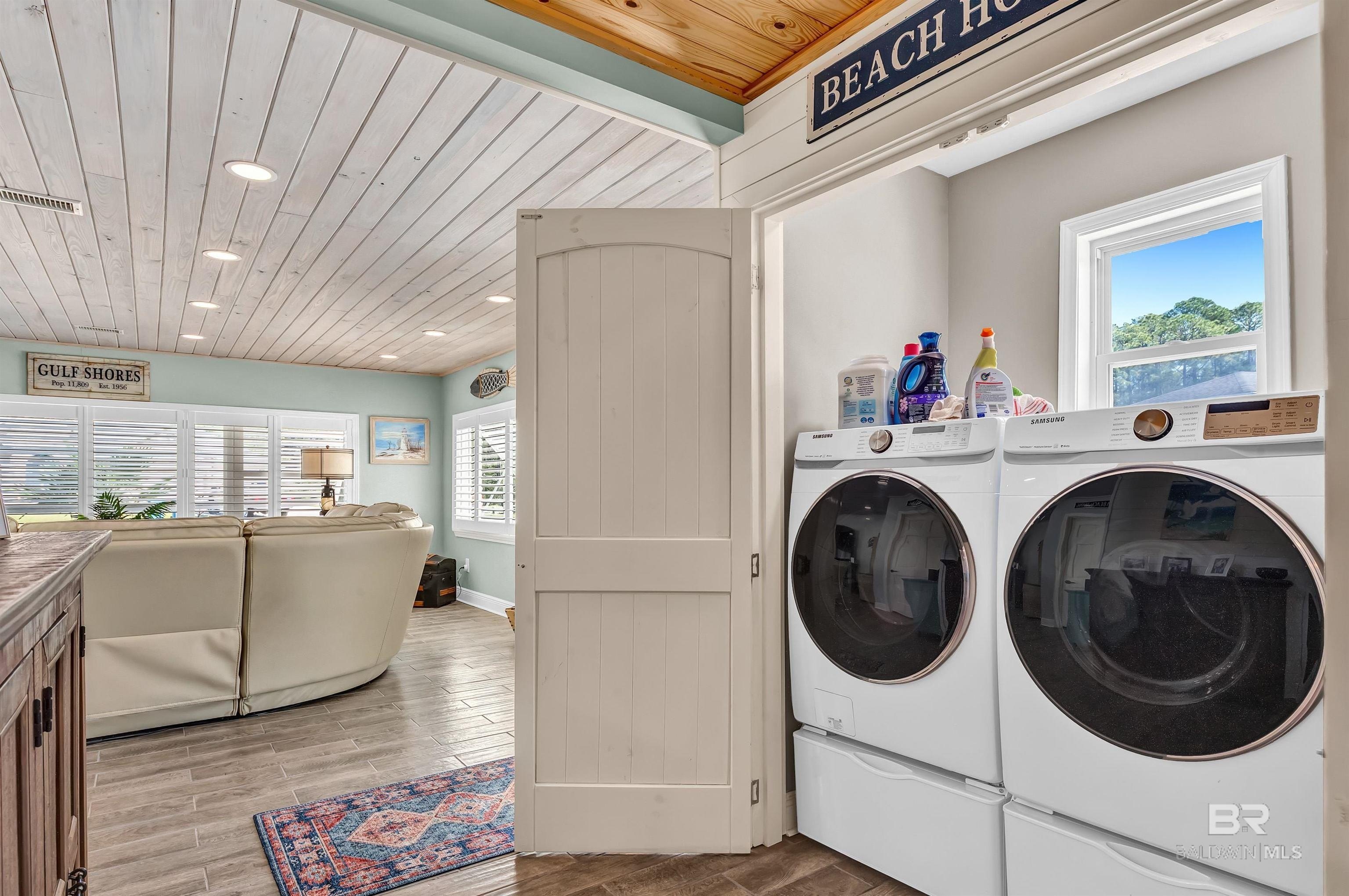 Gulf Shores, Alabama, 36542, United States, 4 Bedrooms Bedrooms, ,3 BathroomsBathrooms,Residential,For Sale,1979178