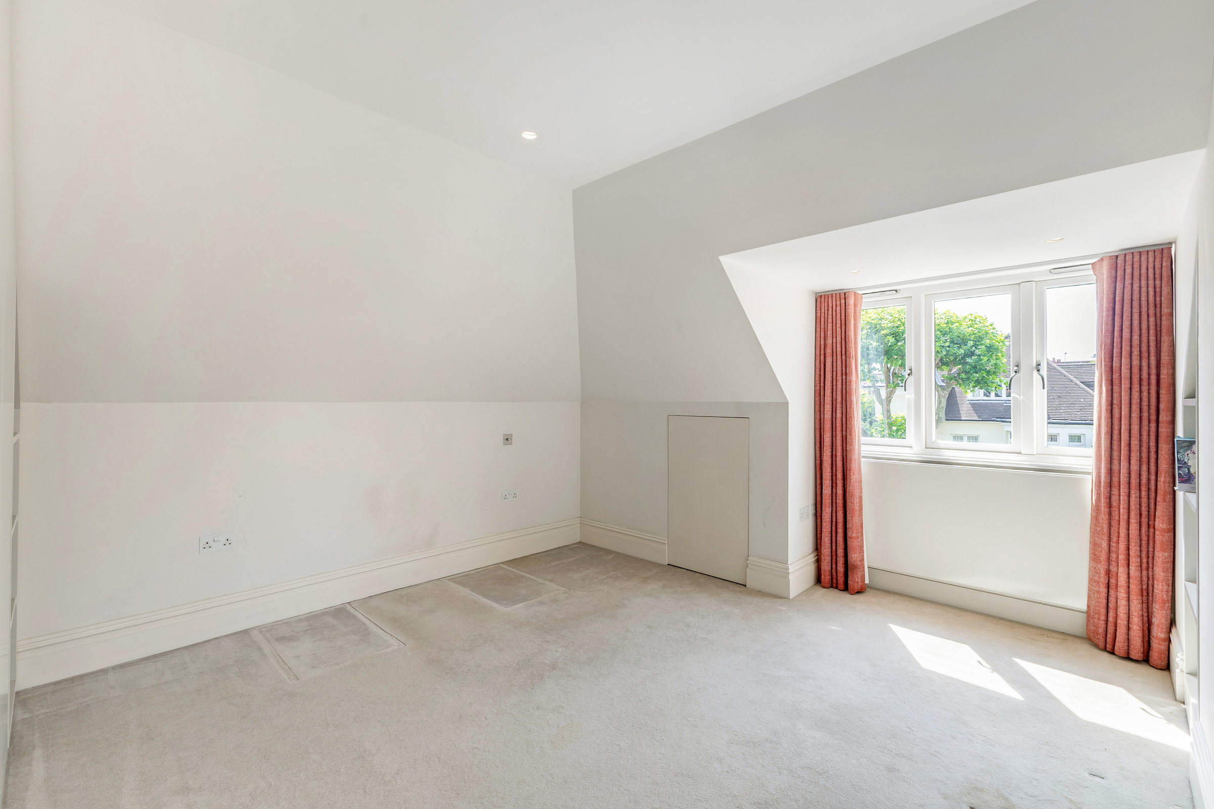  A Grand Family House with Pool and Cinema in West Putney - 物件實景