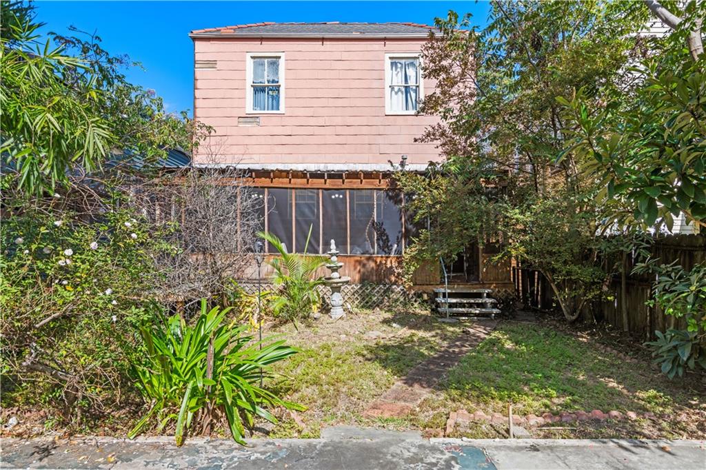 New Orleans, Louisiana, 70114, United States, 5 Bedrooms Bedrooms, ,2 BathroomsBathrooms,Residential,For Sale,1989356