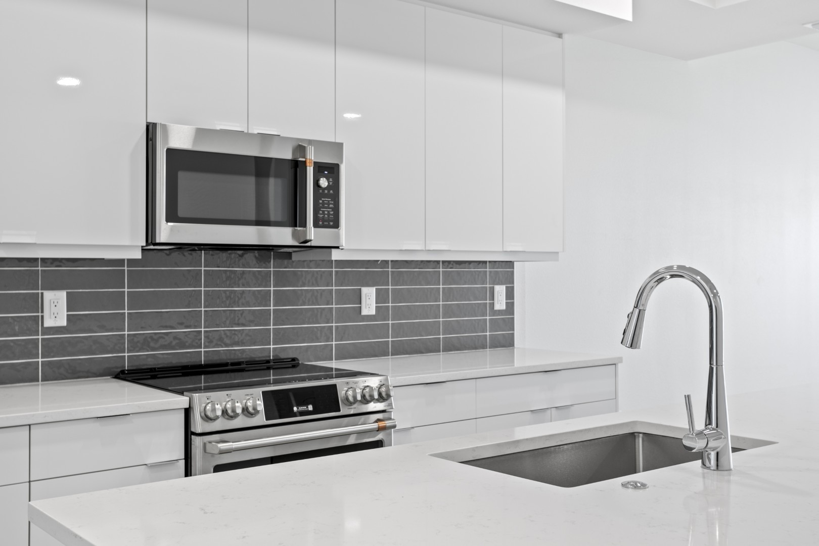 400 150th Ave # 304, Madeira Beach, Florida, 33708, United States, 3 Bedrooms Bedrooms, ,3 BathroomsBathrooms,Residential,For Sale,400 150th Ave # 304,1407196