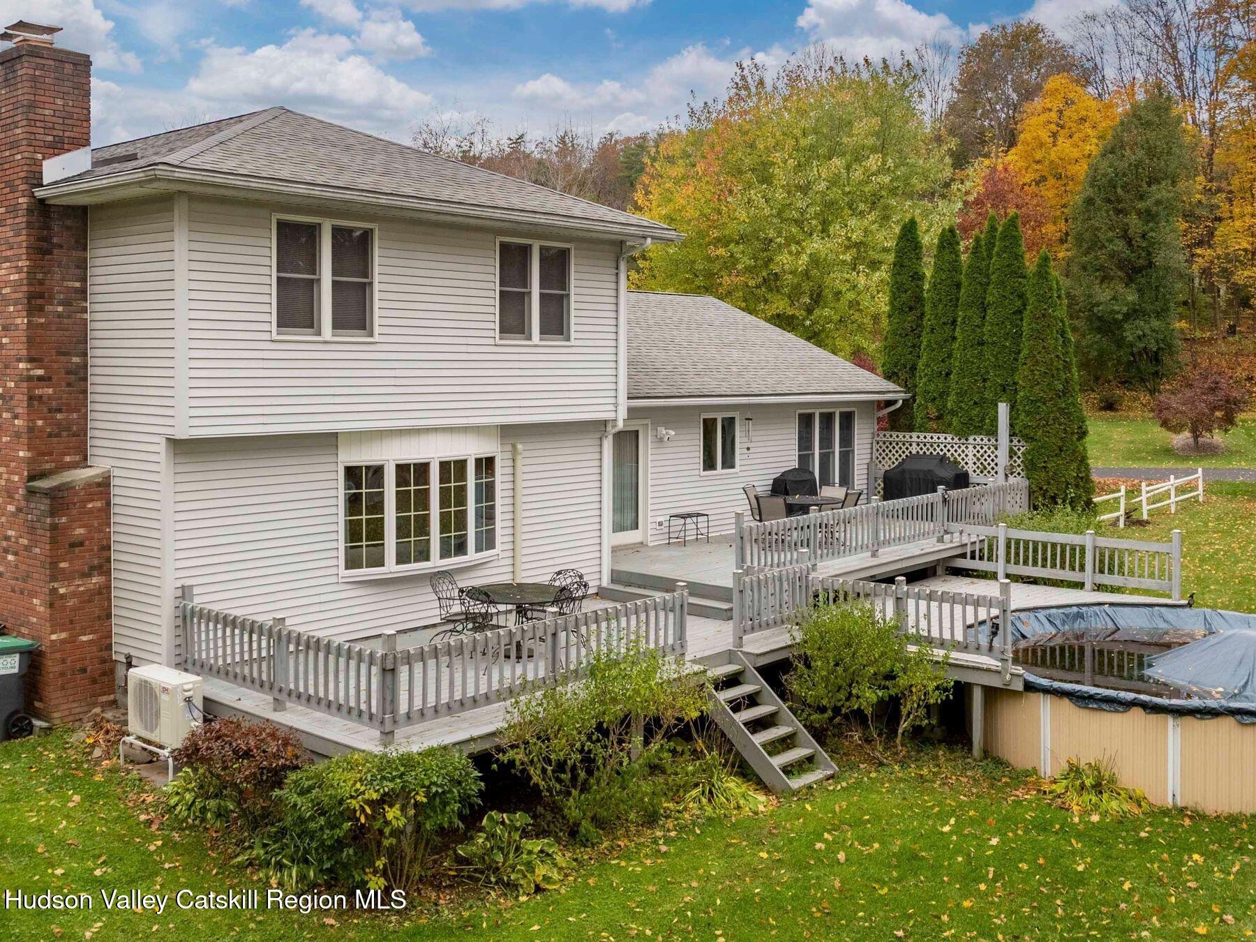 Lake Katrine, New York, 12449, United States, 4 Bedrooms Bedrooms, ,3 BathroomsBathrooms,Residential,For Sale,1987709