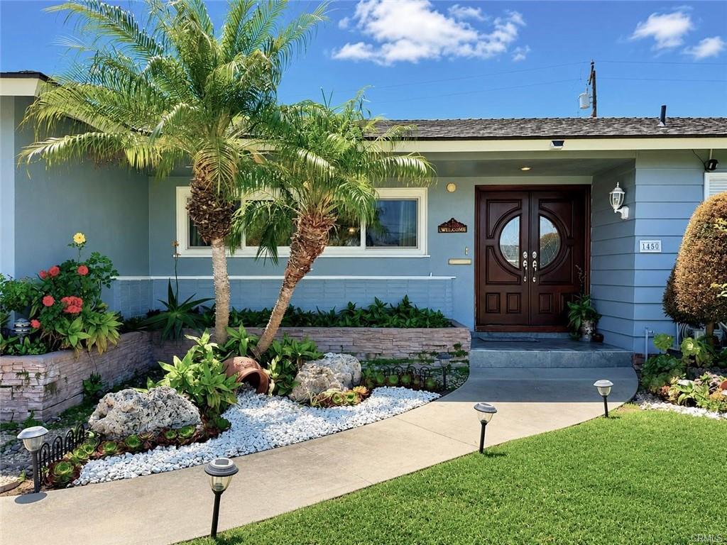 Anaheim, California, 92801, United States, 4 Bedrooms Bedrooms, ,Residential,For Sale,2049399