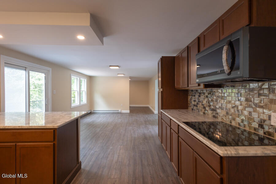 Summit, New York, 12175, United States, 3 Bedrooms Bedrooms, ,4 BathroomsBathrooms,Residential,For Sale,1942619