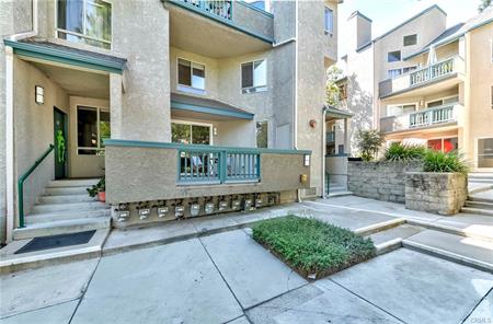 San Pedro, California, 90732, United States, 2 Bedrooms Bedrooms, ,3 BathroomsBathrooms,Residential,For Sale,1974009