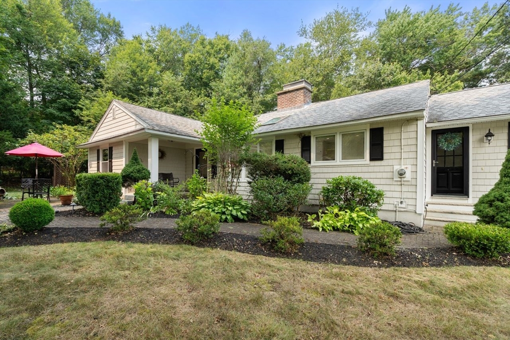 Chelmsford, Massachusetts, 01824, United States, 3 Bedrooms Bedrooms, ,2 BathroomsBathrooms,Residential,For Sale,1927111