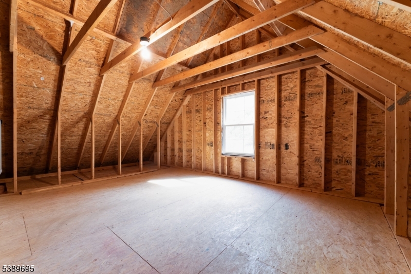 Lebanon Twp., New Jersey, 08826, United States, 3 Bedrooms Bedrooms, ,2 BathroomsBathrooms,Residential,For Sale,1960798