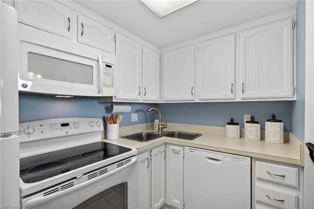 Marco Island, Florida, 34145, United States, 1 Bedroom Bedrooms, ,2 BathroomsBathrooms,Residential,For Sale,1966345