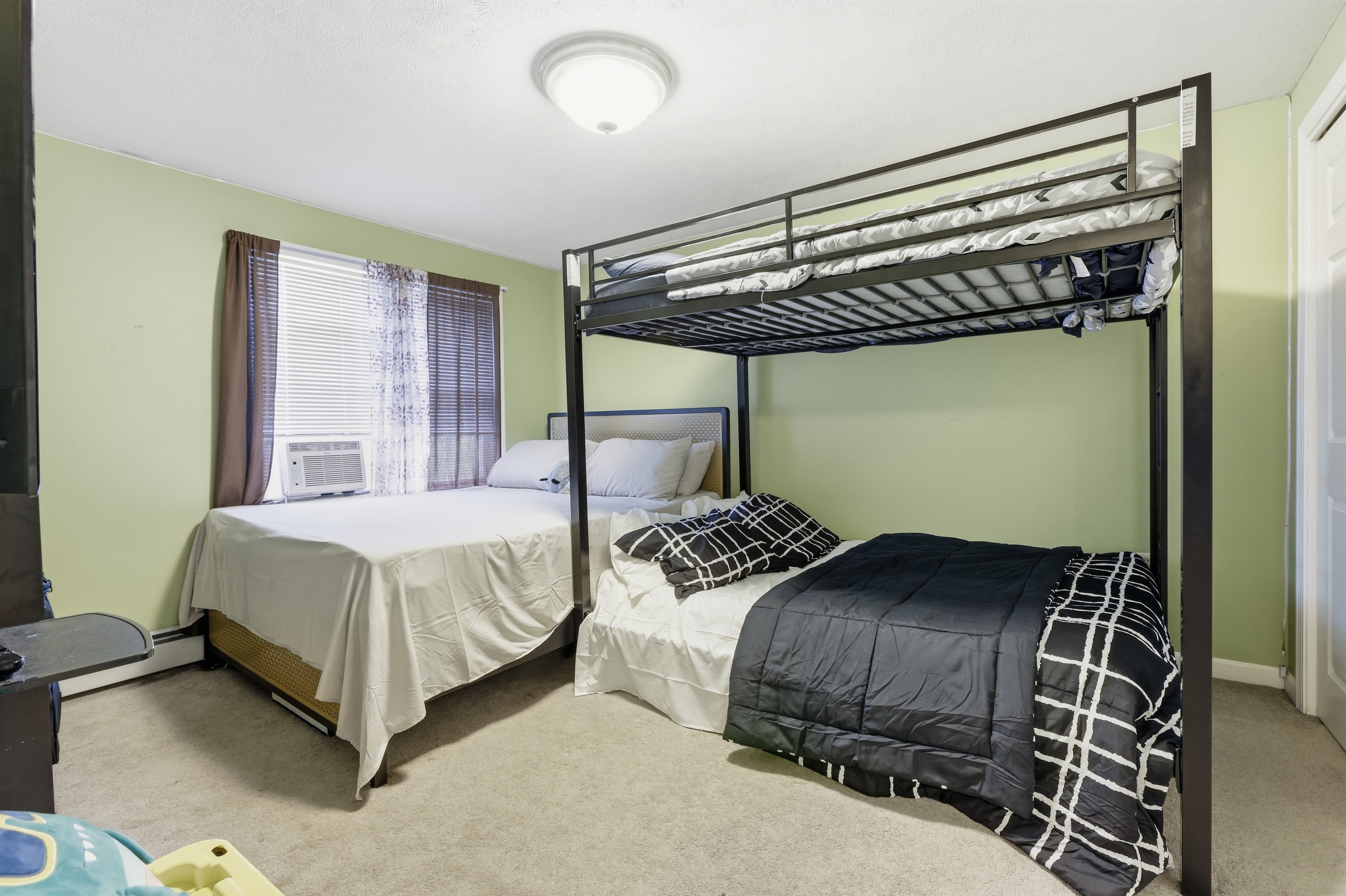  31 Patriot Rd, Fitchburg, MA, 01420 - 物件實景