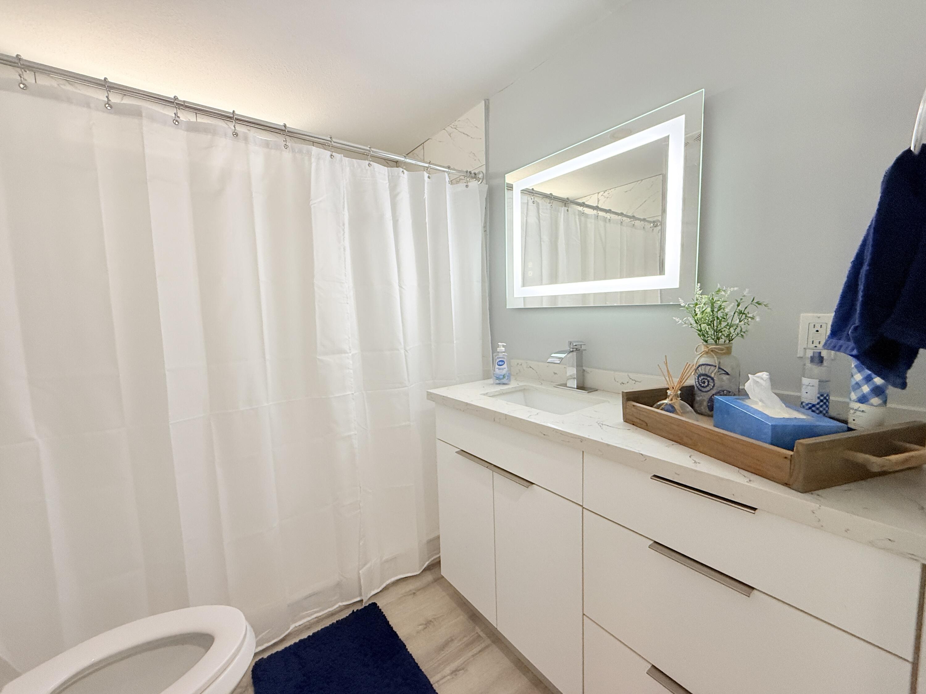 Key Largo, Florida, 33037, United States, 2 Bedrooms Bedrooms, ,2 BathroomsBathrooms,Residential,For Sale,1998042