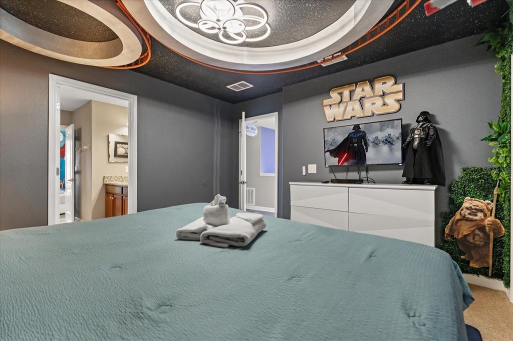 Davenport, Florida, 33896, United States, 8 Bedrooms Bedrooms, ,5 BathroomsBathrooms,Residential,For Sale,1896133