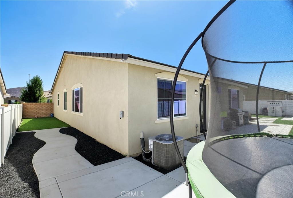 Hemet, California, 92545, United States, 3 Bedrooms Bedrooms, ,2 BathroomsBathrooms,Residential,For Sale,1950235