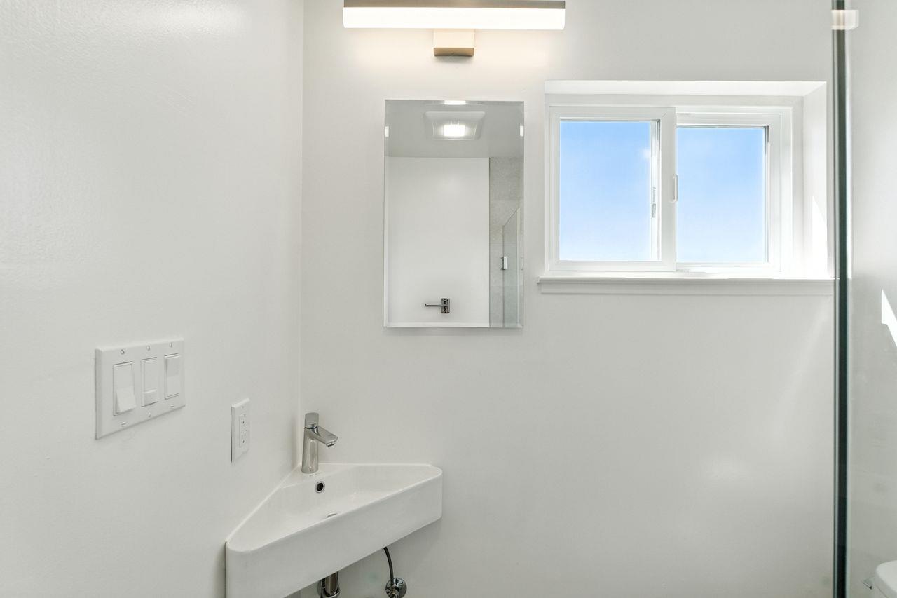 South San Francisco, California, 94080, United States, 4 Bedrooms Bedrooms, ,3 BathroomsBathrooms,Residential,For Sale,1951166