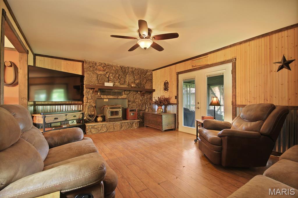 Lebanon, Missouri, 65536, United States, 3 Bedrooms Bedrooms, ,2 BathroomsBathrooms,Residential,For Sale,1982257